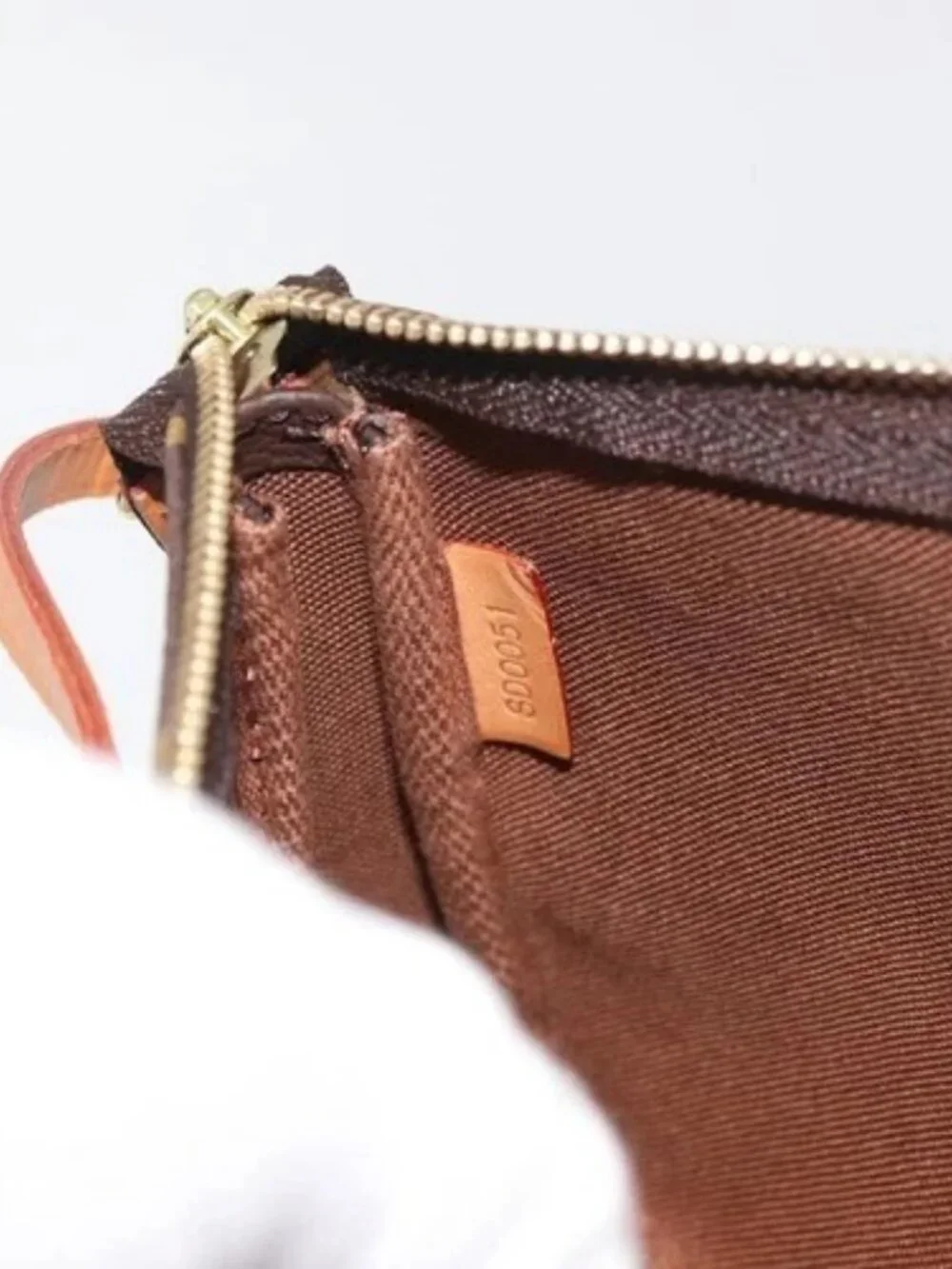 LOUIS VUITTON Monogram Pochette Accessoires Pouch M51980 LV Auth am11402V